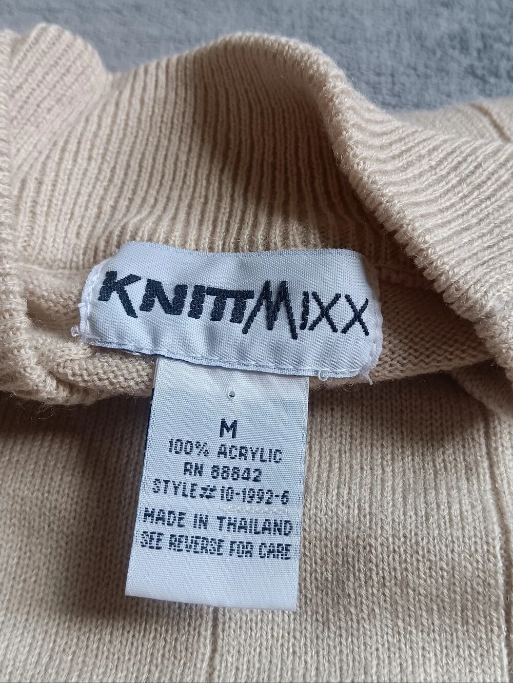 Unisex Vintage Mens Womens Cream Mock Neck Sweater Size Medium, Neutral Fall